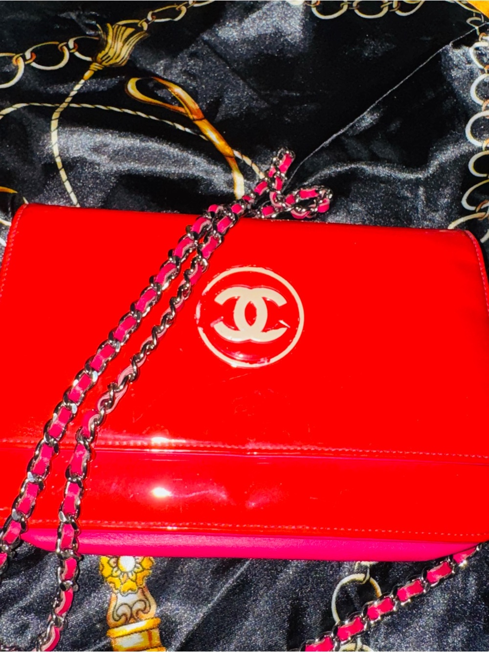 CHANEL Red Patent Leather Logo Chain Crossbody